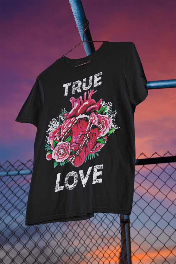 True Love - Open Heart & Flowers - T-Shirt